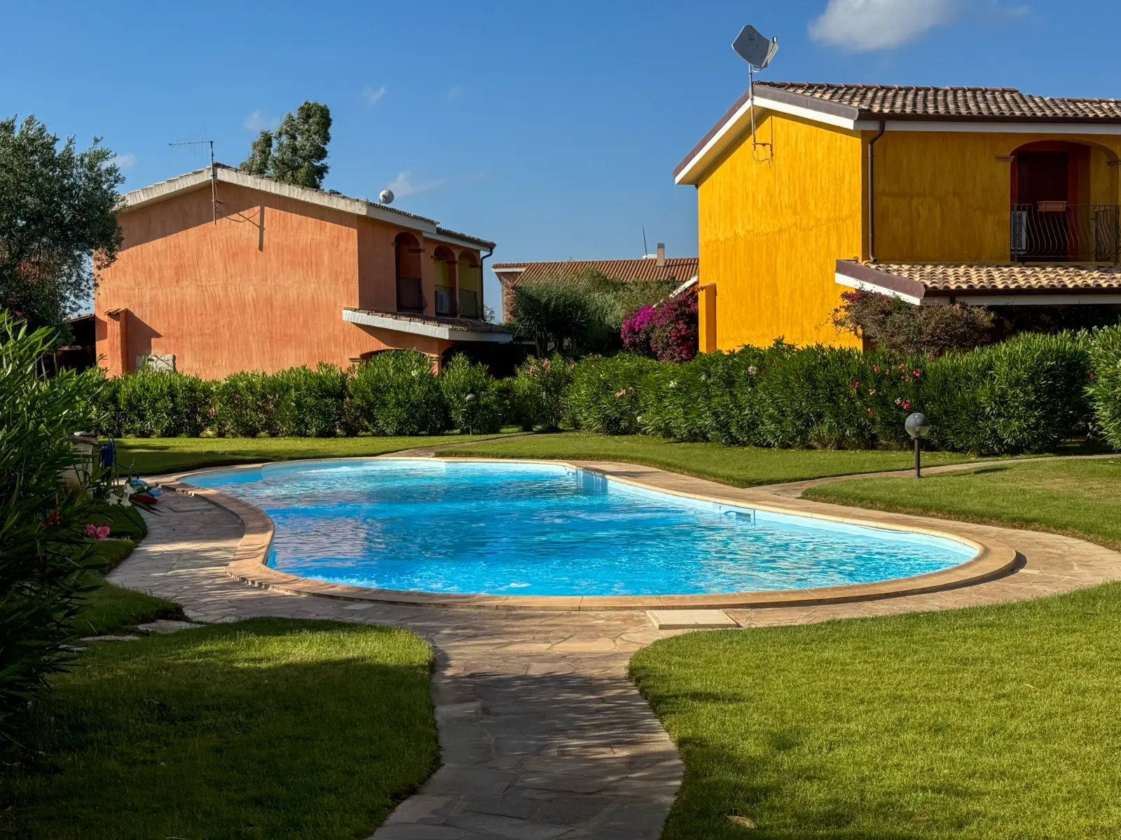 Piscina del residence
